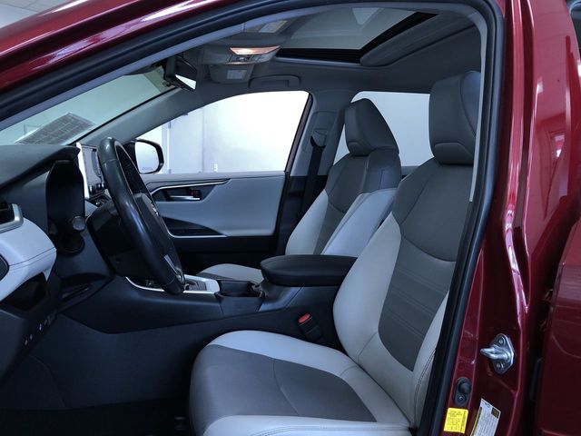 Thumbnail: 2019 Toyota RAV4 - 11