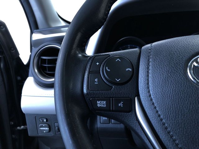 Thumbnail: 2018 Toyota RAV4 - 31