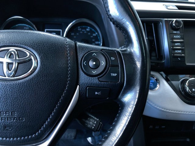 Thumbnail: 2018 Toyota RAV4 - 32