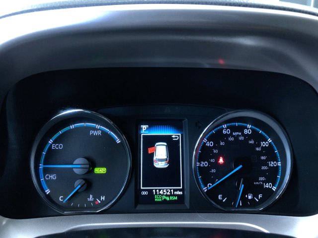 Thumbnail: 2018 Toyota RAV4 - 16