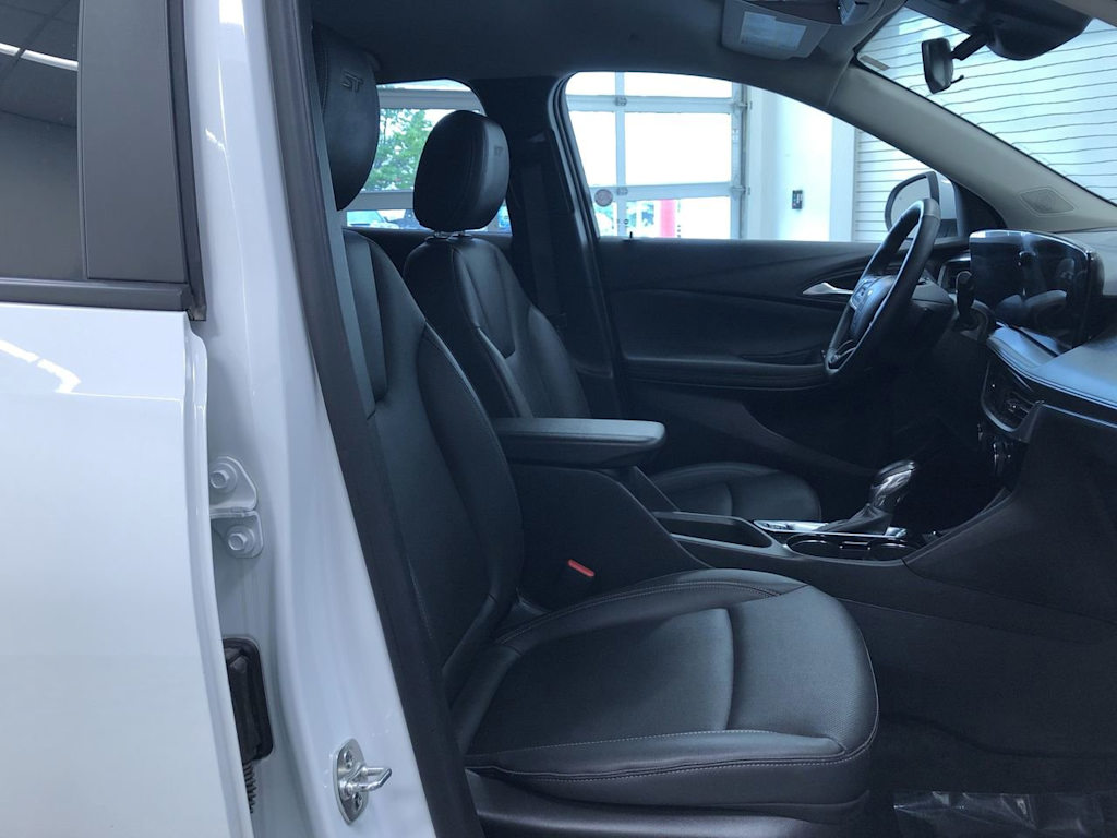 2024 Buick Encore GX Sport Touring 11