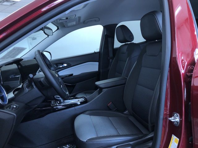 Thumbnail: 2025 Chevrolet Trax - 10