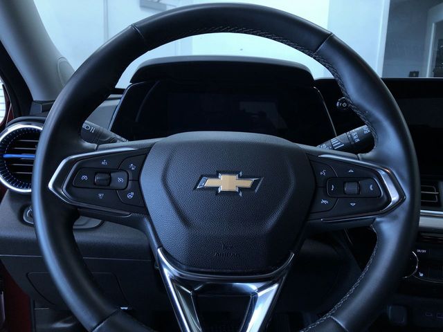 Thumbnail: 2025 Chevrolet Trax - 12