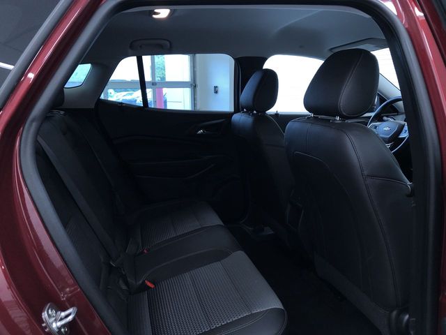 Thumbnail: 2025 Chevrolet Trax - 28