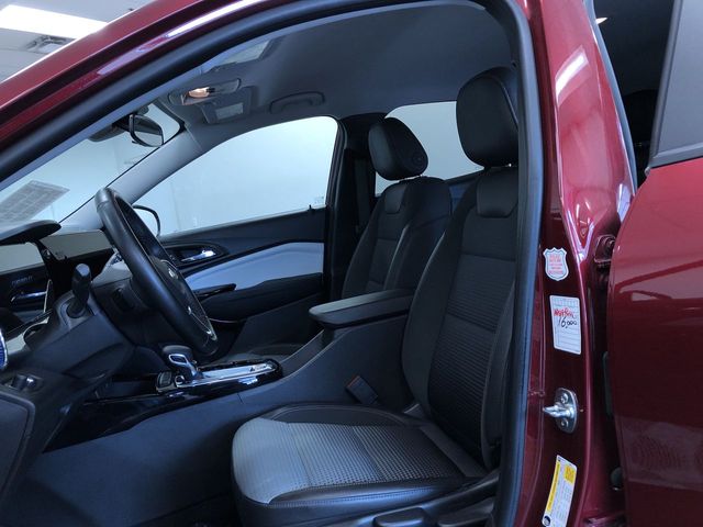 Thumbnail: 2025 Chevrolet Trax - 9