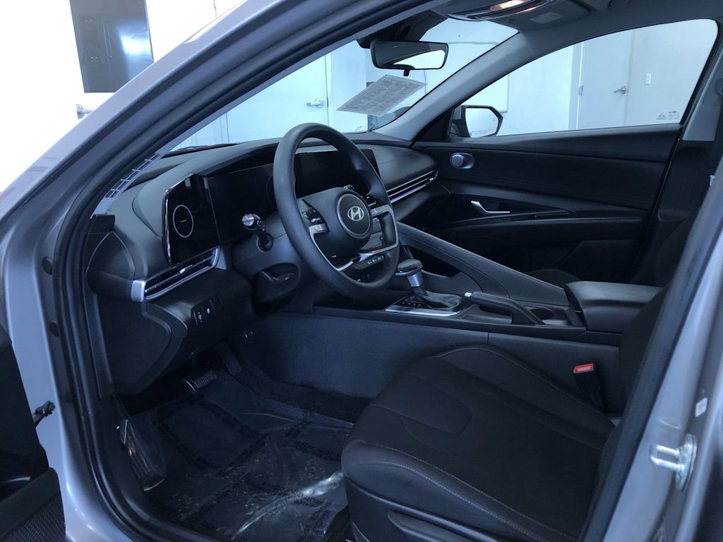 2024 Hyundai Elantra SEL 10