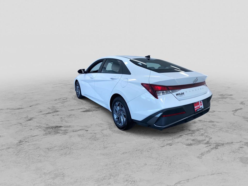 2024 Hyundai Elantra SEL 6
