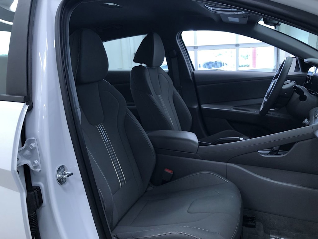 2024 Hyundai Elantra SEL 28
