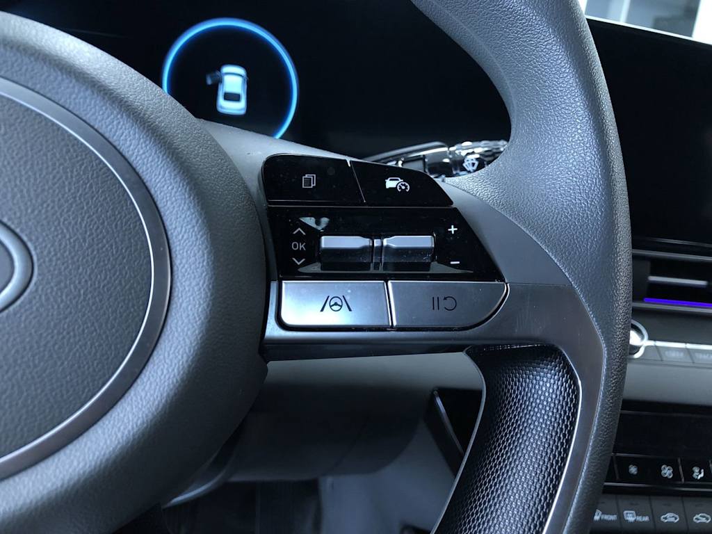 2024 Hyundai Elantra SEL 31
