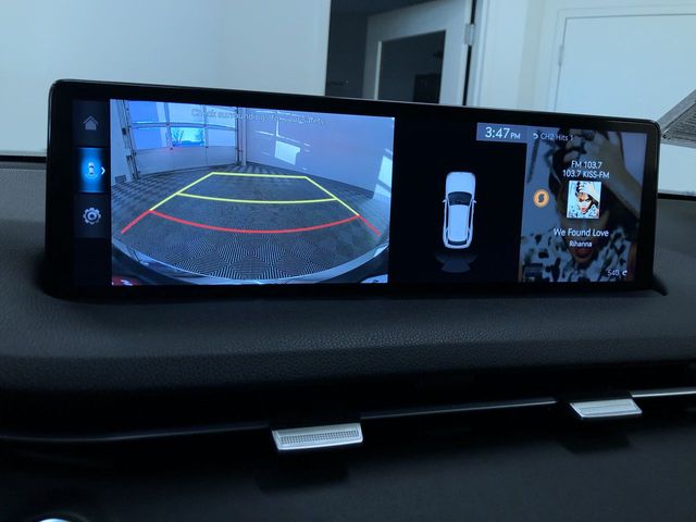 Thumbnail: 2023 Genesis GV70 - 12