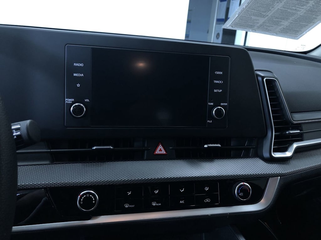 2024 Kia Sportage LX 13