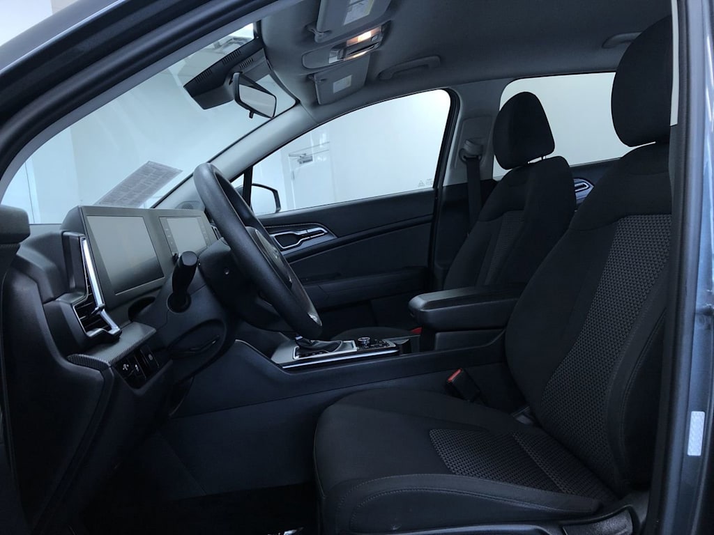 2024 Kia Sportage LX 10