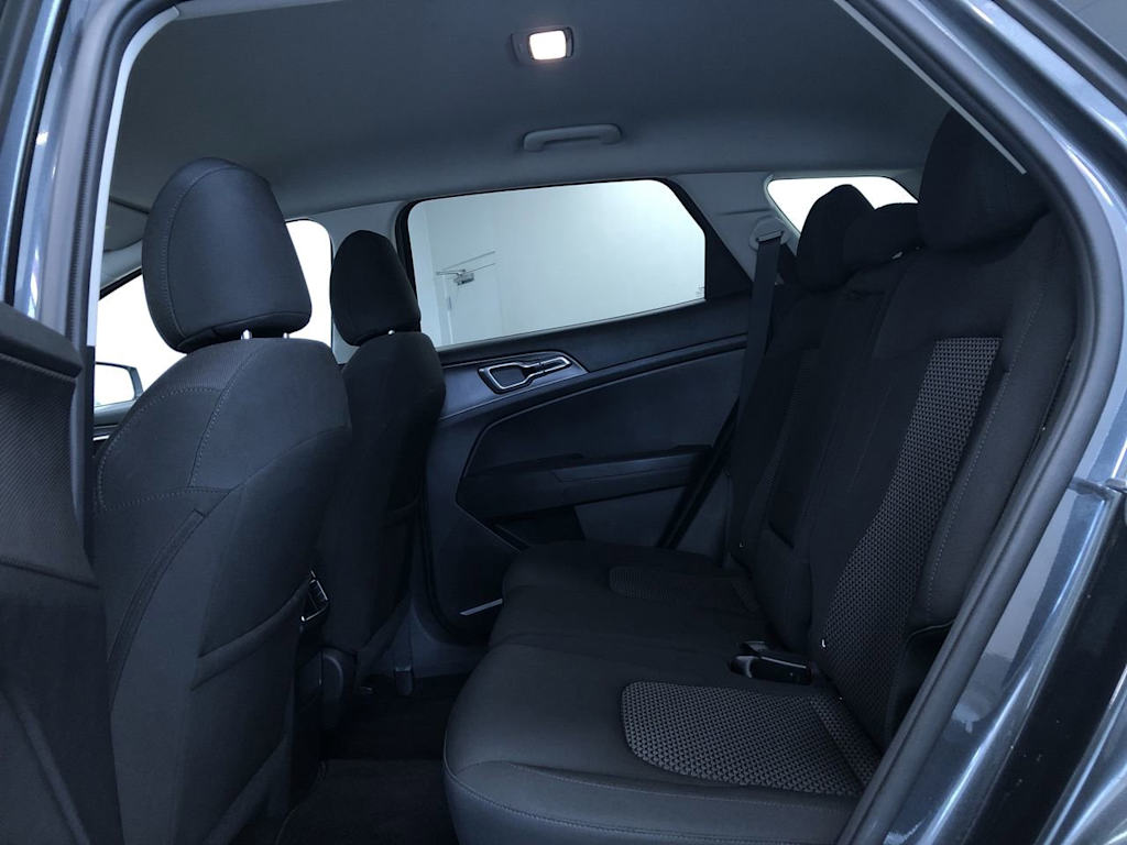 2024 Kia Sportage LX 26