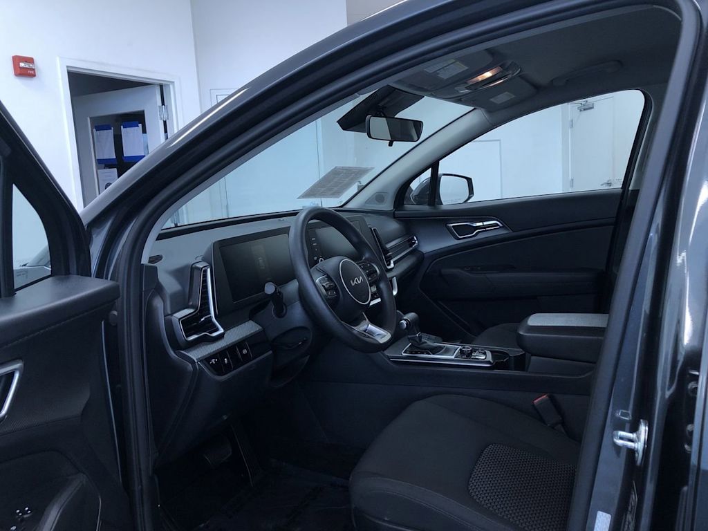2024 Kia Sportage LX 9