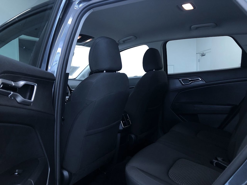 2024 Kia Sportage LX 11
