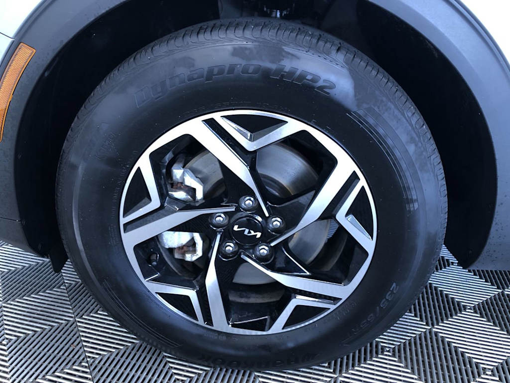 2024 Kia Sportage LX 8