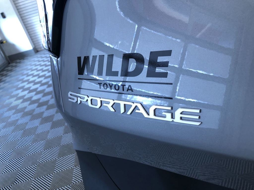 2024 Kia Sportage LX 7