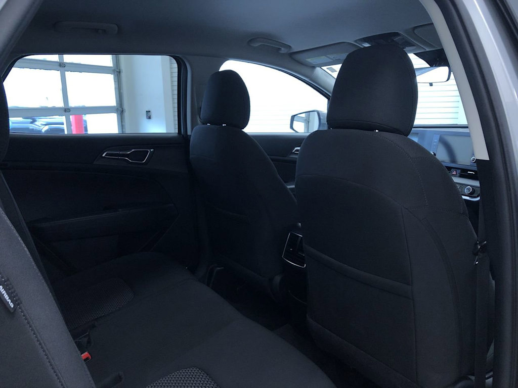 2024 Kia Sportage LX 29