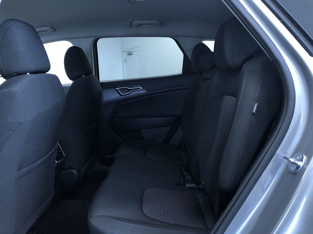 2024 Kia Sportage LX 27