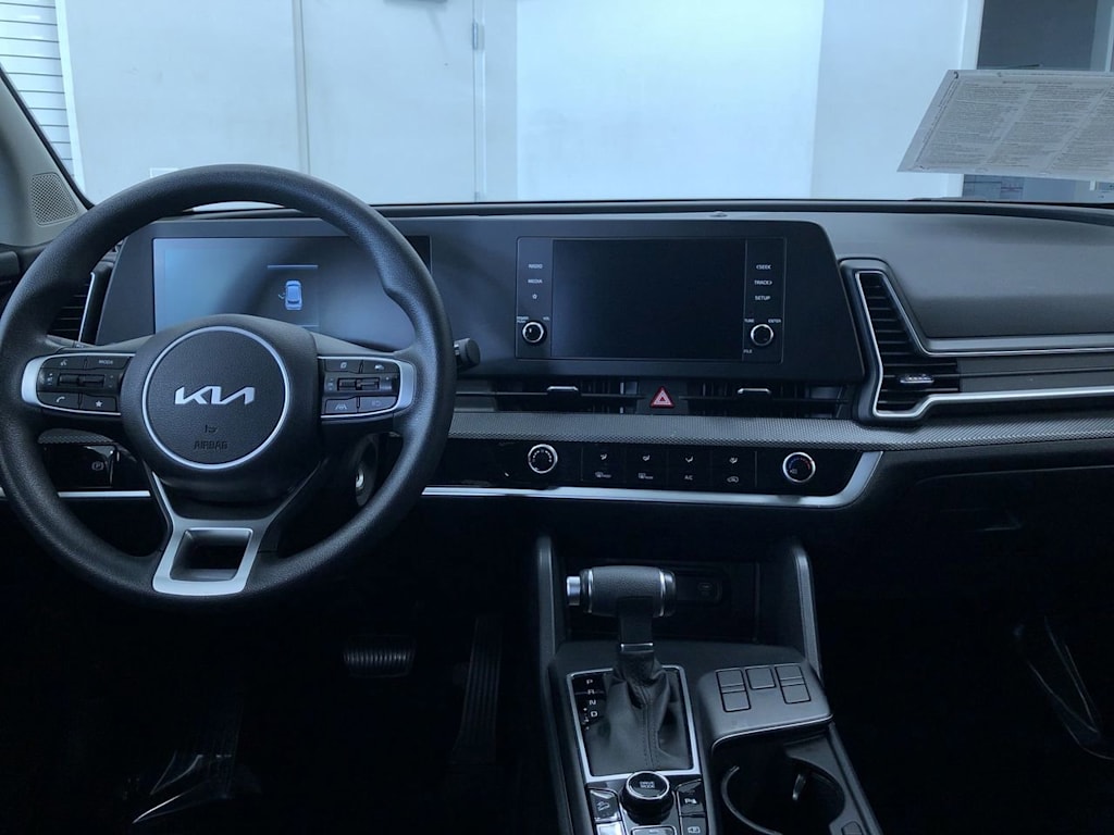 2024 Kia Sportage LX 2
