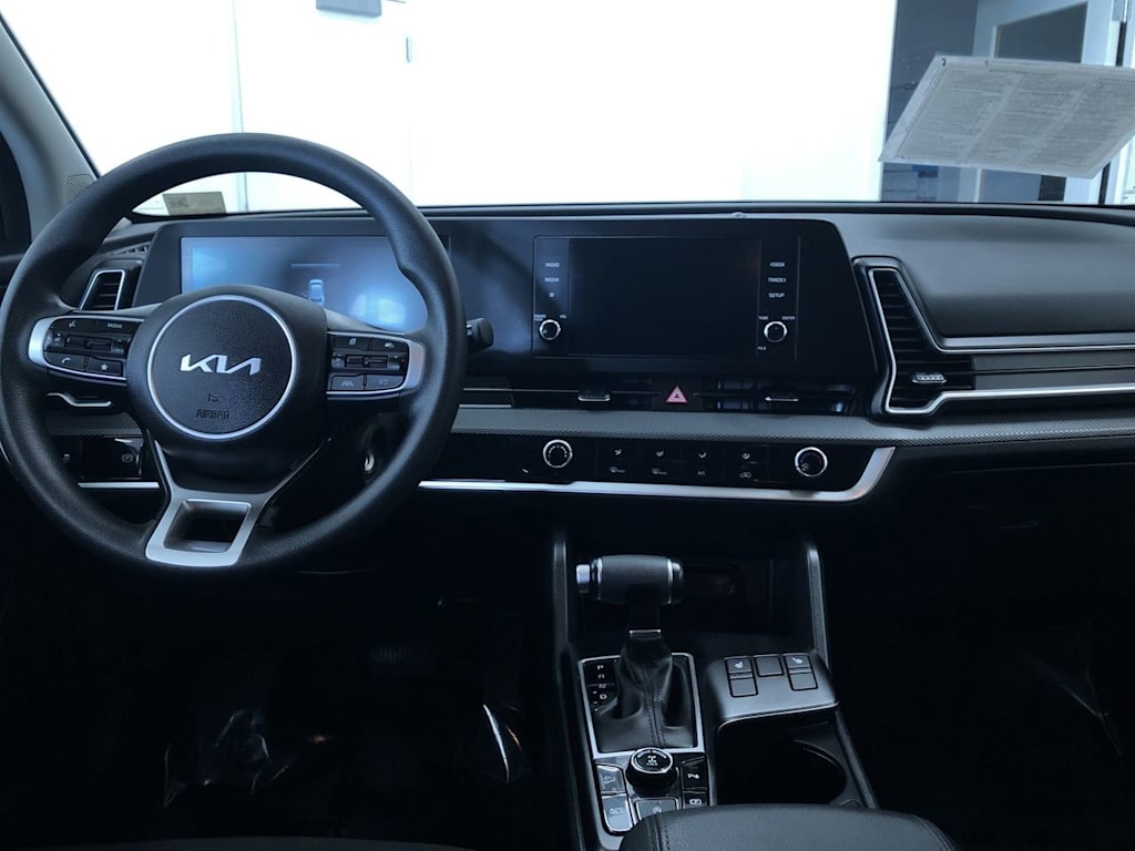 2024 Kia Sportage LX 8