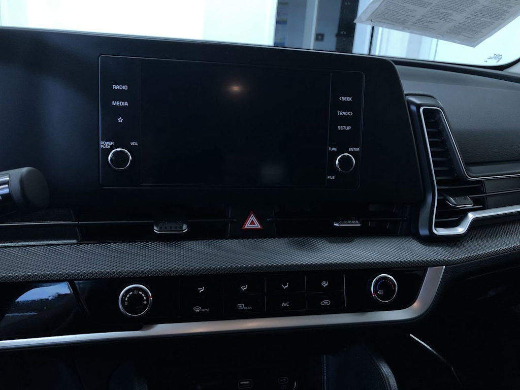 2024 Kia Sportage LX 14