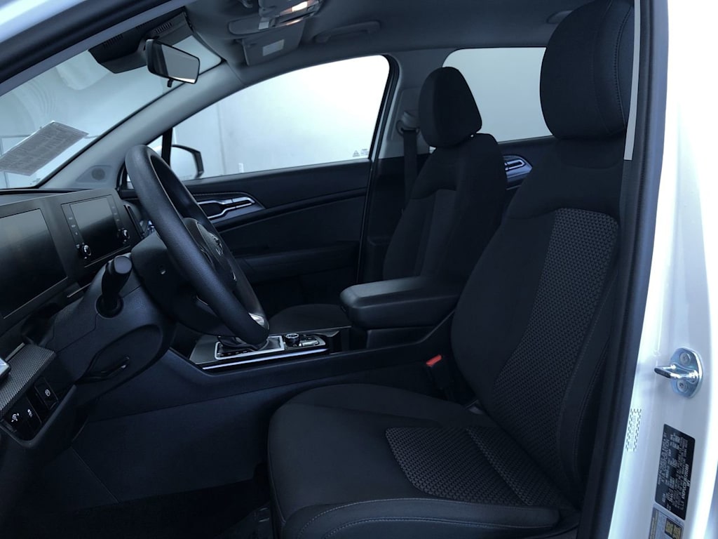 2024 Kia Sportage LX 9