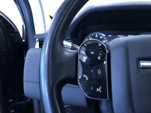 Thumbnail: 2020 Land Rover Discovery Sport - 30