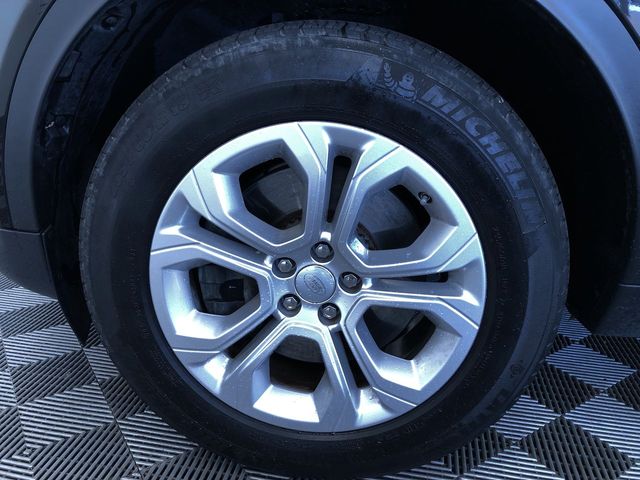 Thumbnail: 2020 Land Rover Discovery Sport - 8