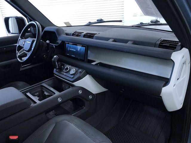 Thumbnail: 2020 Land Rover Defender - 9