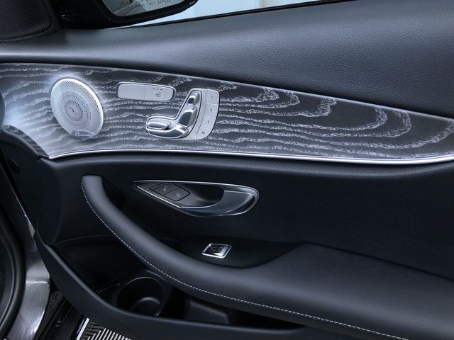 Thumbnail: 2021 Mercedes-Benz E-Class - 31