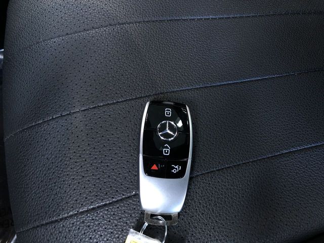 Thumbnail: 2021 Mercedes-Benz E-Class - 35