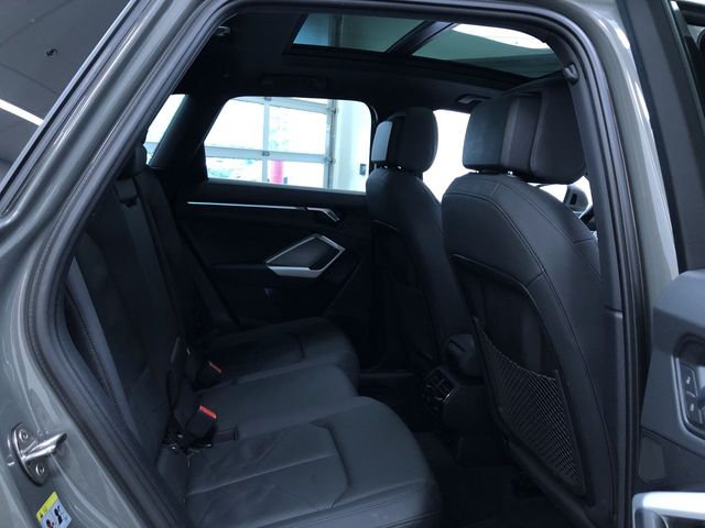 Thumbnail: 2021 Audi Q3 - 30