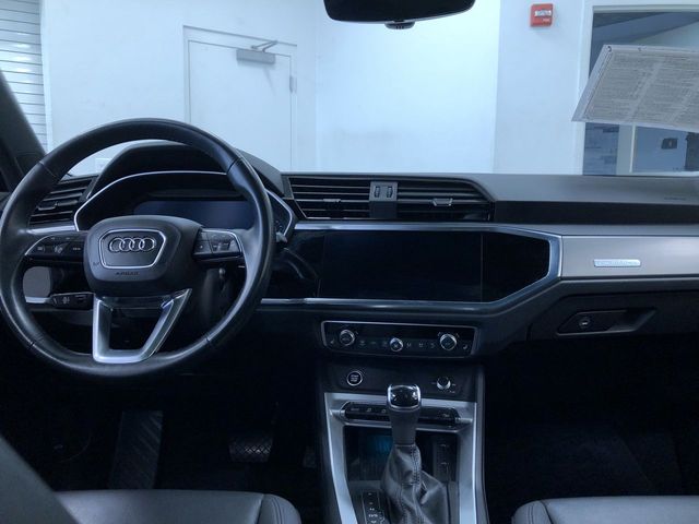 Thumbnail: 2021 Audi Q3 - 8