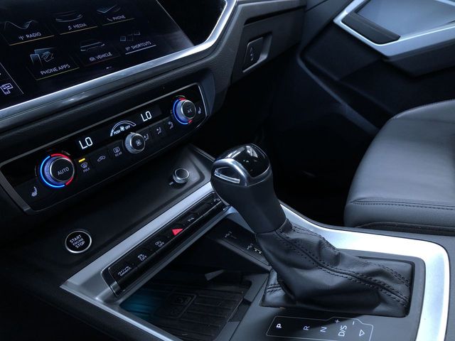 Thumbnail: 2021 Audi Q3 - 15