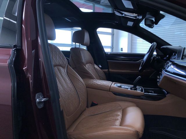 Thumbnail: 2022 BMW 7 Series - 11