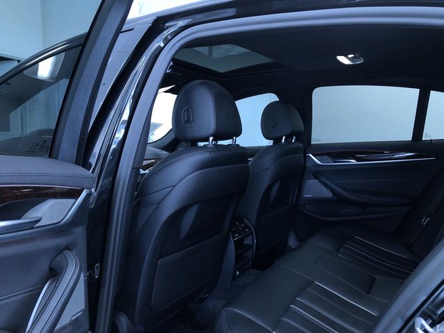 Thumbnail: 2020 BMW 5 Series - 11