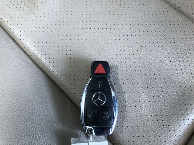 Thumbnail: 2012 Mercedes-Benz E-Class - 18
