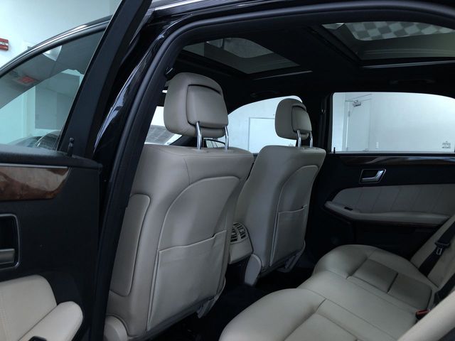 Thumbnail: 2012 Mercedes-Benz E-Class - 12