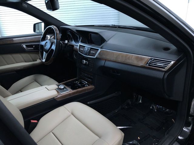 Thumbnail: 2012 Mercedes-Benz E-Class - 13