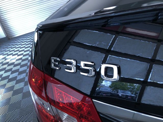 Thumbnail: 2012 Mercedes-Benz E-Class - 27