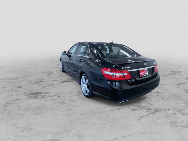 Thumbnail: 2012 Mercedes-Benz E-Class - 22