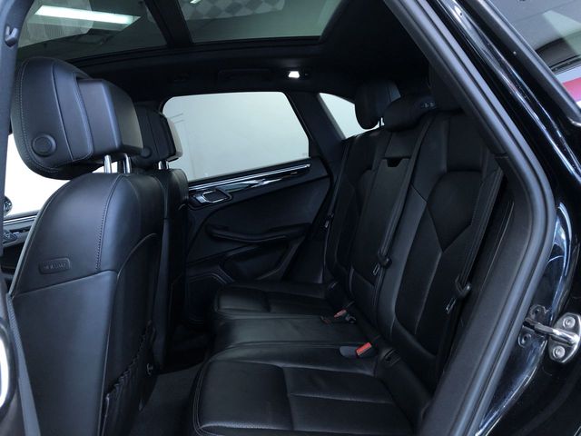 Thumbnail: 2015 Porsche Macan - 28