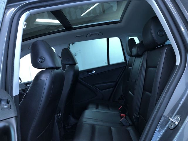Thumbnail: 2017 Volkswagen Tiguan - 28