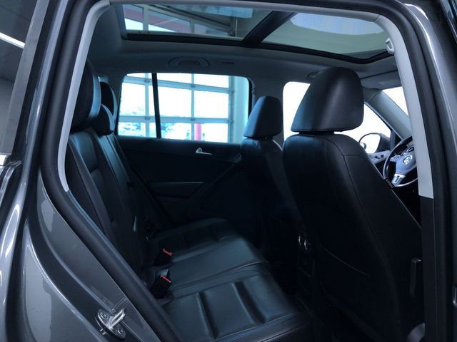 Thumbnail: 2017 Volkswagen Tiguan - 29