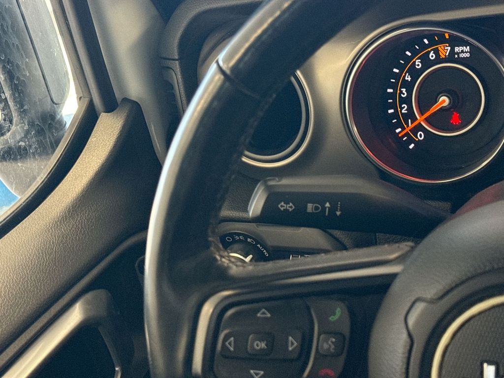 Thumbnail: 2019 Jeep Wrangler - 31