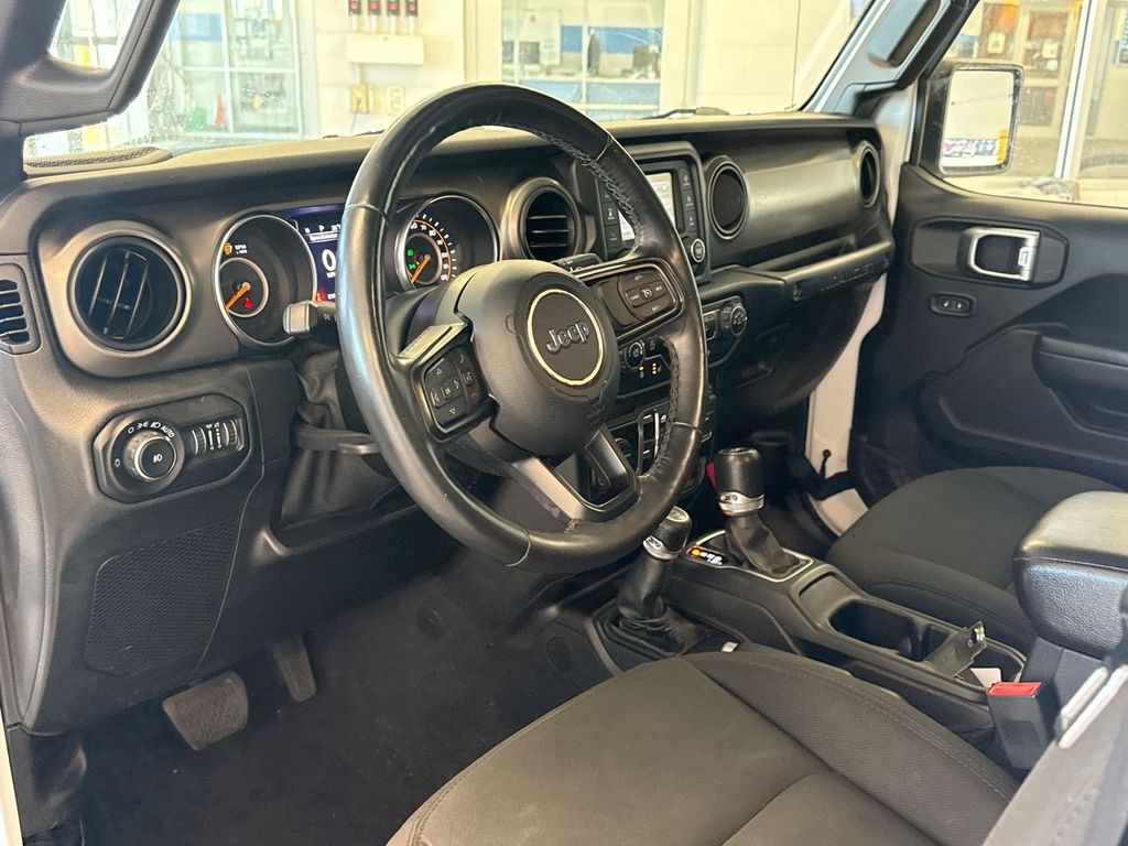 Thumbnail: 2019 Jeep Wrangler - 2