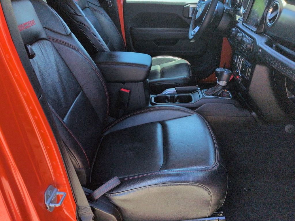Thumbnail: 2019 Jeep Wrangler - 11