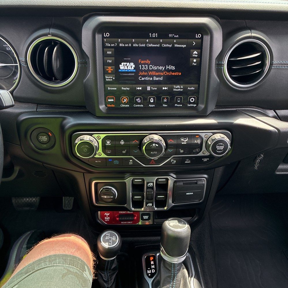 Thumbnail: 2022 Jeep Wrangler - 7