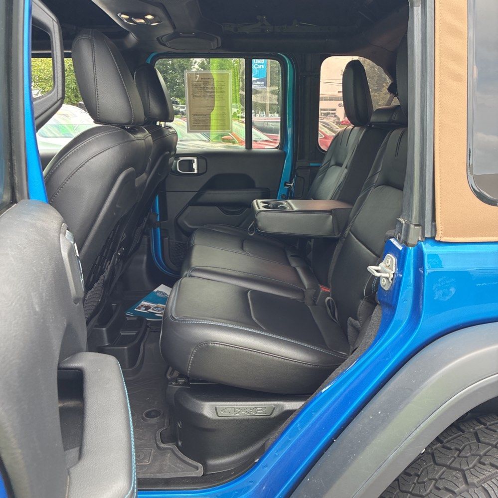 Thumbnail: 2022 Jeep Wrangler - 6